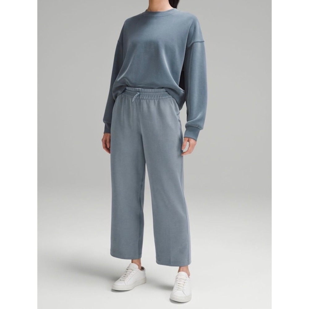 Lululemon Softstreme High-Rise Straight-Leg Crop Pants Blue Grey Size 8